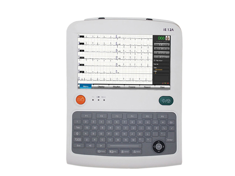 Electrocardiograf IE12A